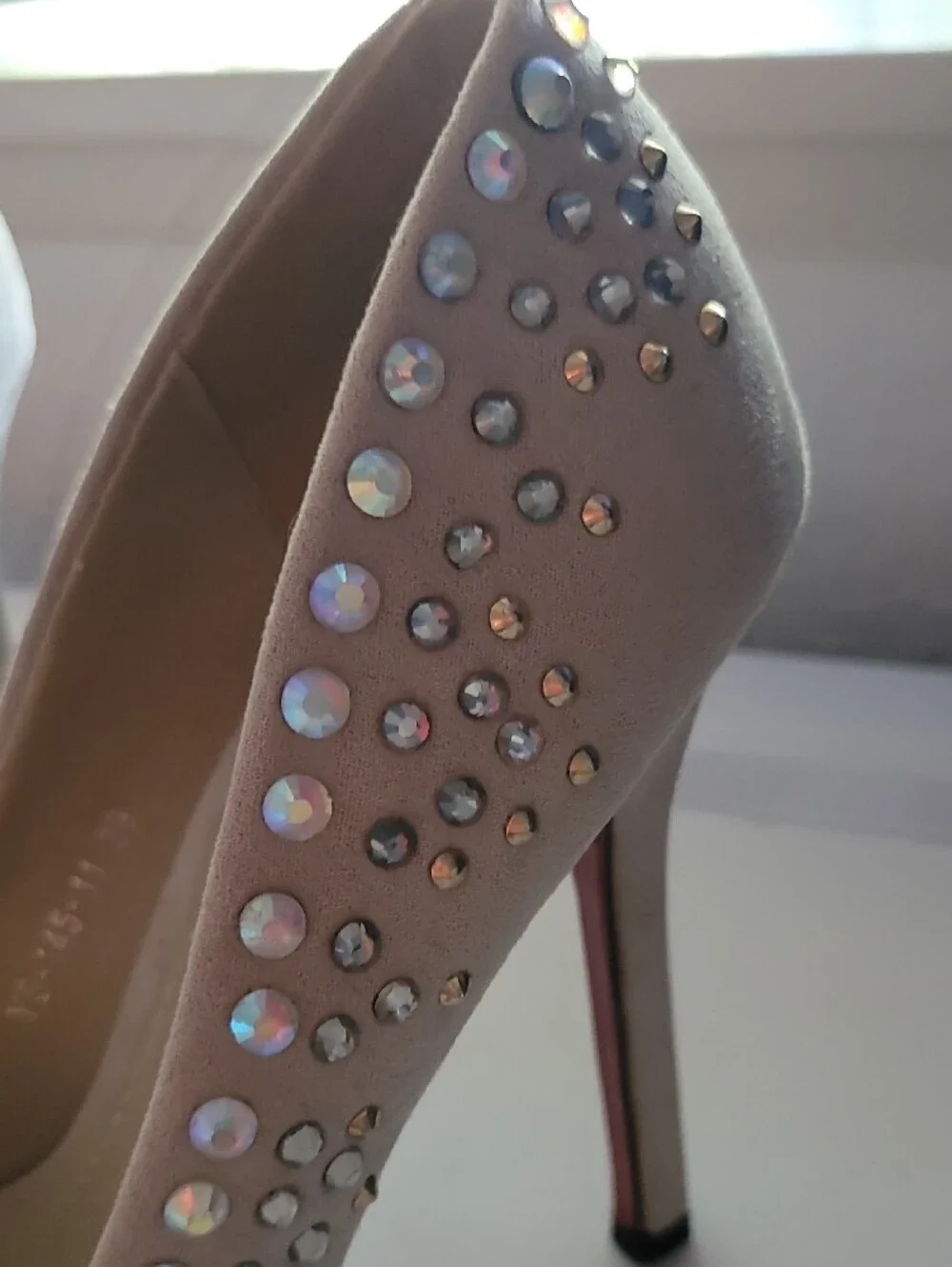 Nude Peep-Toe  Suede AB Crystal Embellished Pumps Size 8.5 EU39